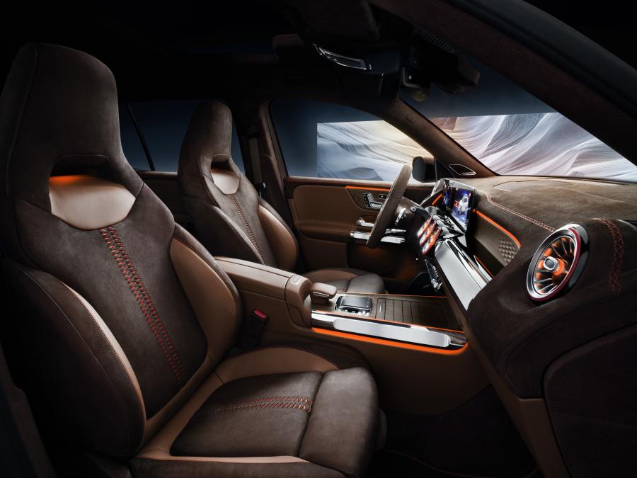 Интерьер Mercedes-Benz Concept GLB 2019 года  (фото 12 из 24)